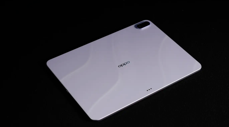 OPPO Pad 5搭载3nm天玑9400,性能拉满 OPPO Pad 5搭载3nm天玑9400,性能拉满