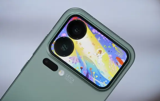 小米17 Pro系列妙享背屏更新推送:新增对话翻译与全新掌机游戏 小米17 Pro系列妙享背屏更新推送:新增对话翻译与全新掌机游戏