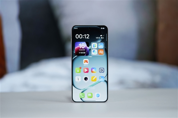 同档唯一165Hz超高刷直屏!一加Ace 6高清图赏来袭 同档唯一165Hz超高刷直屏!一加Ace 6高清图赏来袭